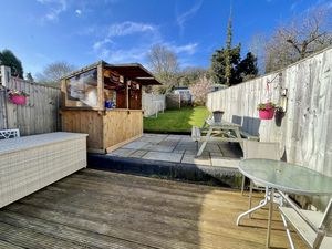 Photo 16- click for photo gallery